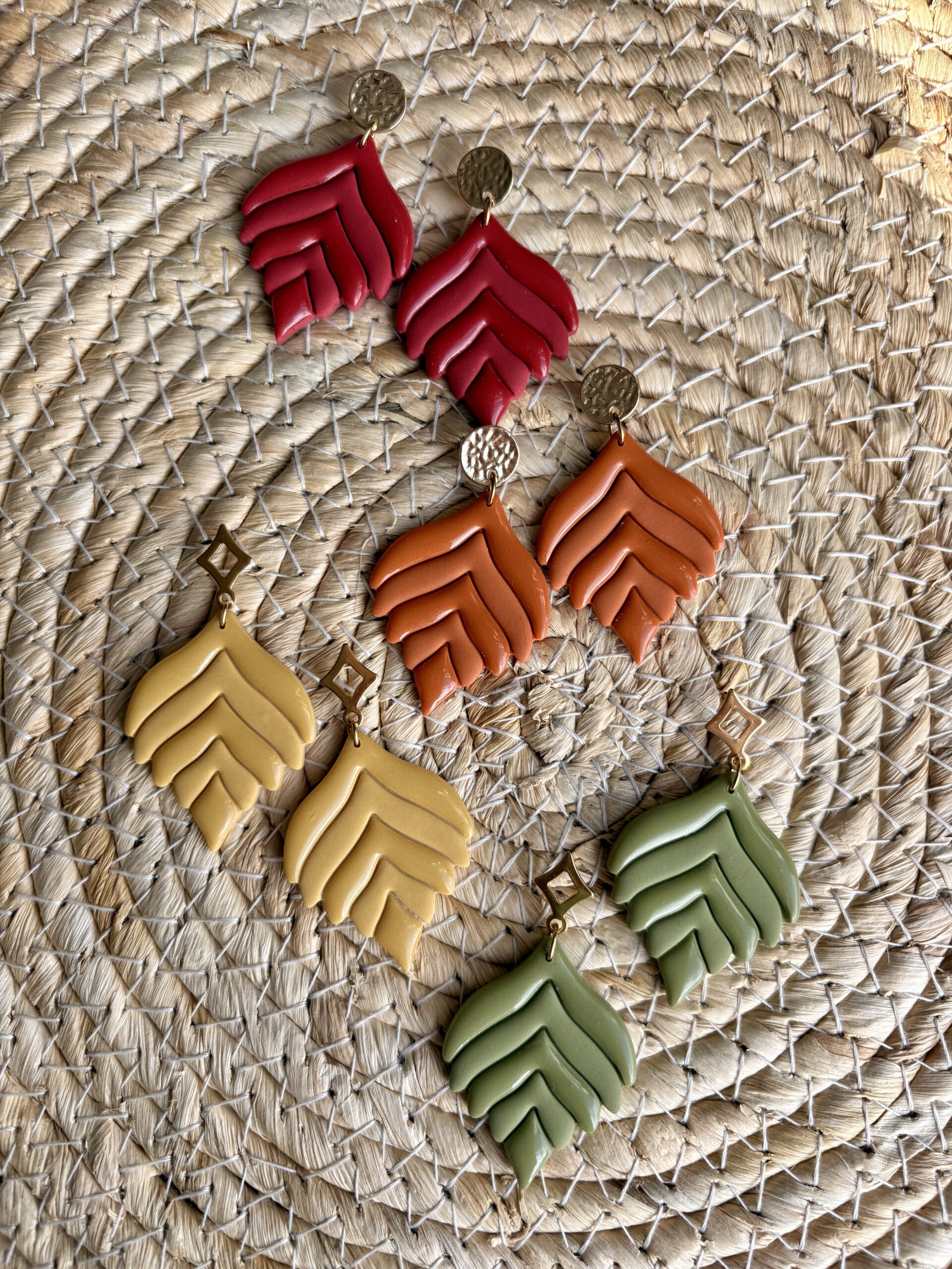 Collection de boucles d'oreilles fait main en argile polymère, tons automnaux
